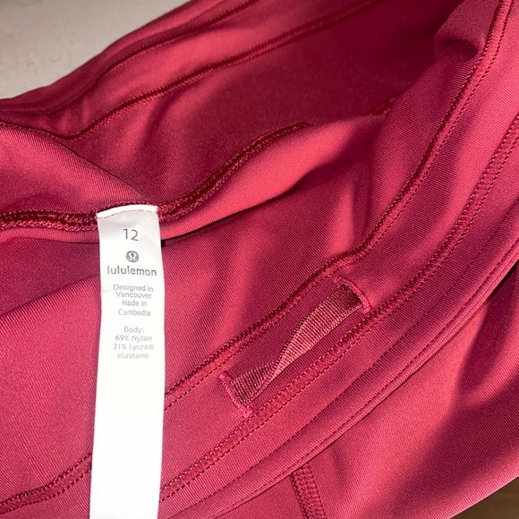 Lululemon 7/8 leggings - Picture 2 of 4